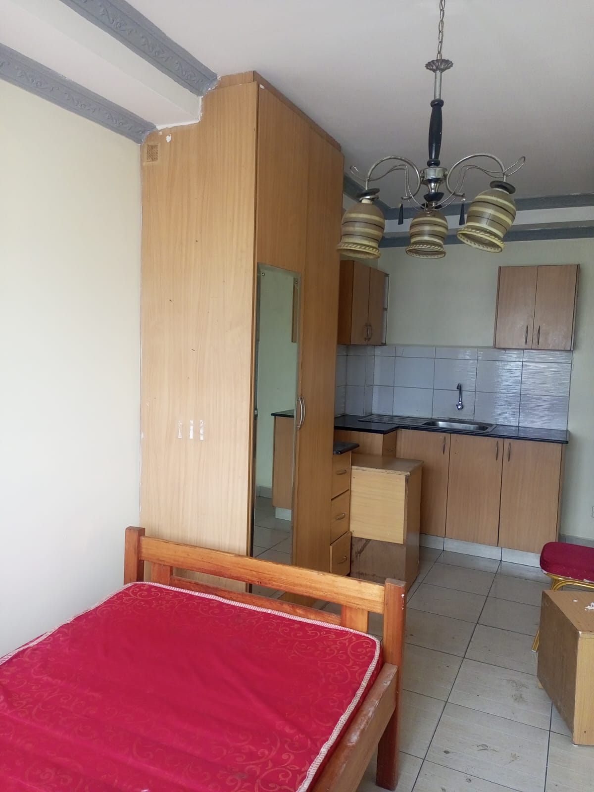 STUDIO APARTMENT